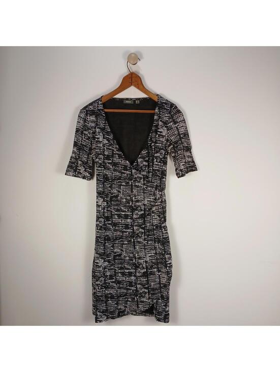 Mexx Dresses & Skirts - Mexx Bodycon Dress Womens XS Black White V Neck Fitted Stretch Knee Length